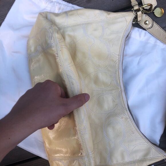 Rare Coach Purse Cream/White - Picture 13 of 16